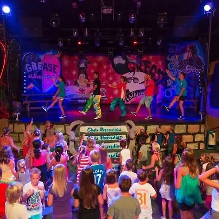 Club Paradiso ألانيا
