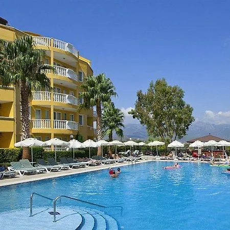 فندق Club Paradiso
