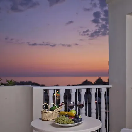 Club Paradiso فندق