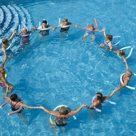 Club Paradiso فندق 5*