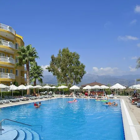 فندق Club Paradiso